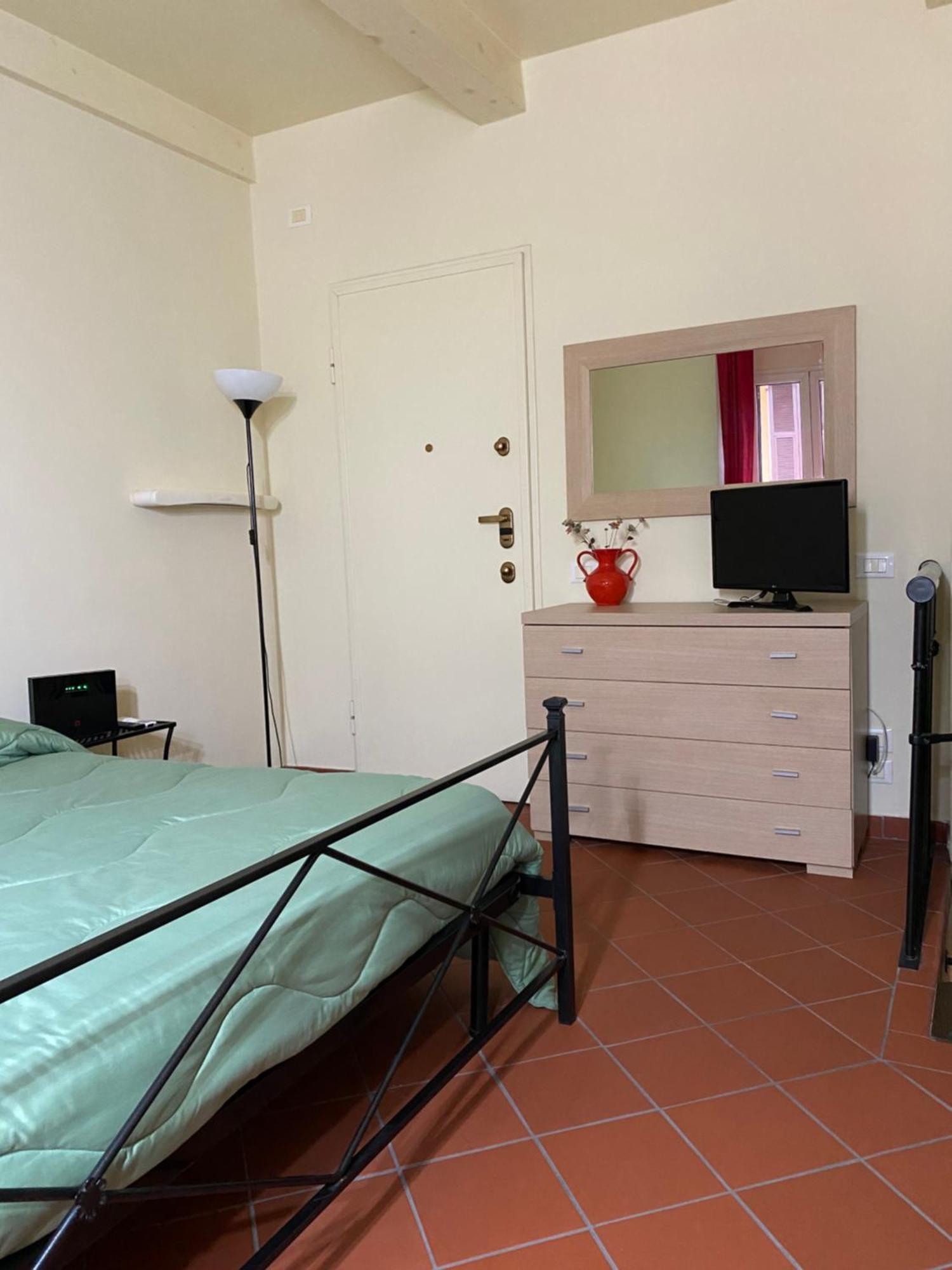 L'Orologio Matto Villa Marina Di Carrara Ngoại thất bức ảnh
